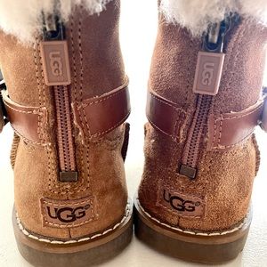 Kids/ Toddler UGG Nessa Boots. Sz10. Excellent condition.